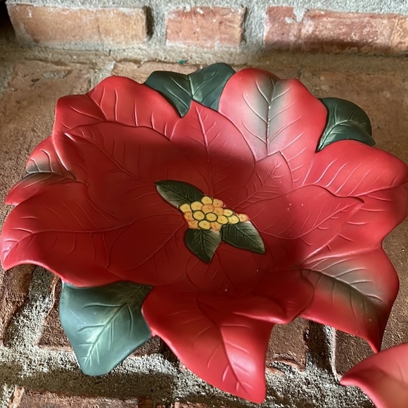 PartyLite Poinsettia Ceramic Pair - Picture 3 of 5